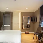 Studio Apartment im Kietz
